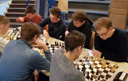 HEG-Mannschaft ist erneut Bezirksmeister im Schach!
