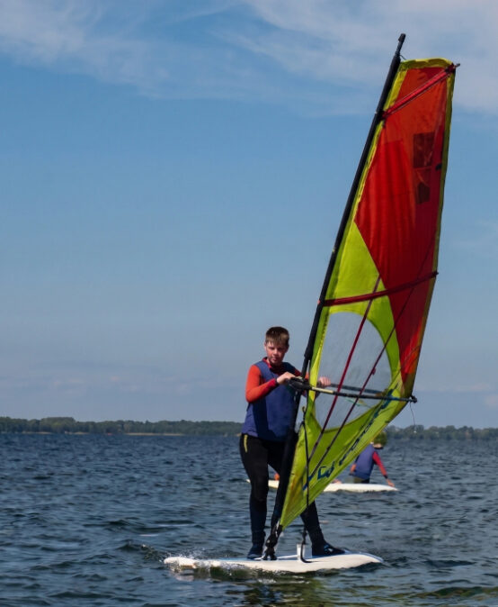 Surfexkursion 2026 – Eine Woche Wind, Wasser und Teamgeist